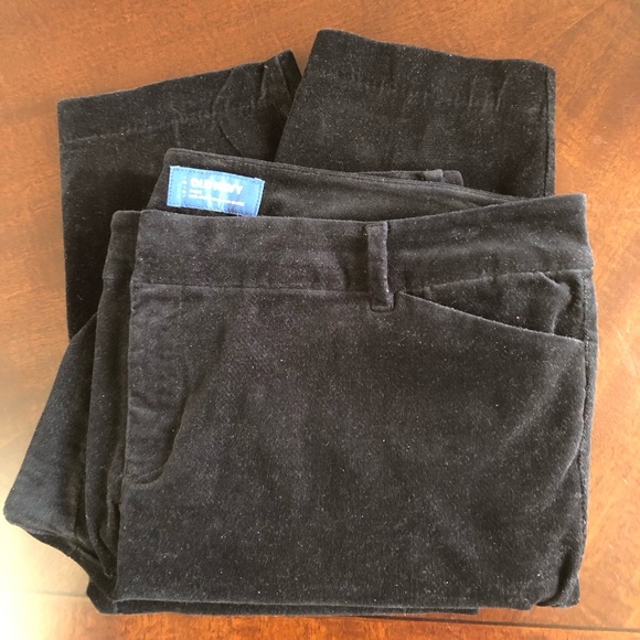 Old Navy Pants - Old Navy Black Velvet Mid Rise Pixie Pants - Size 14